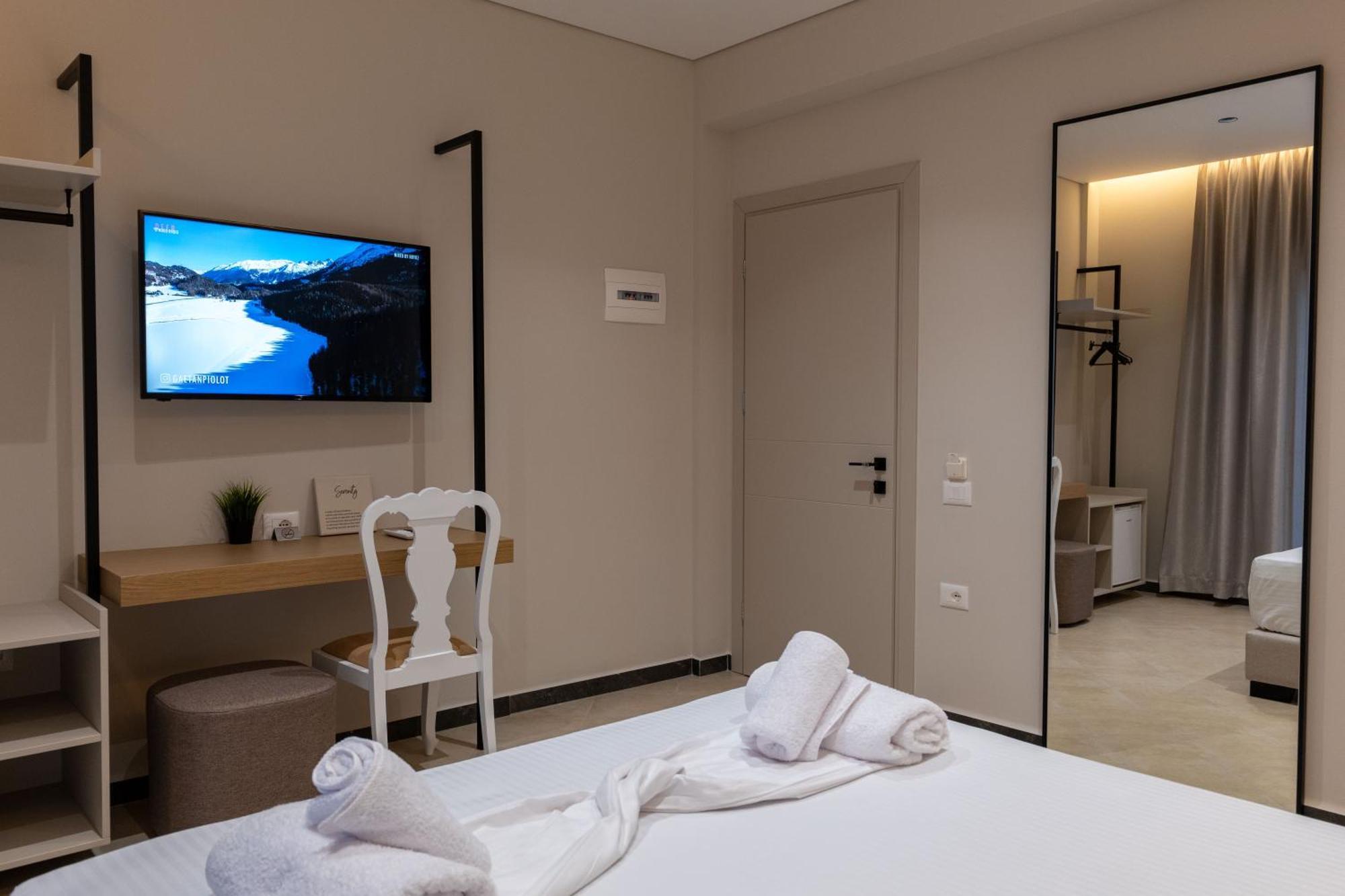 Villa Serenity ซารานเดอ ภายนอก รูปภาพ
