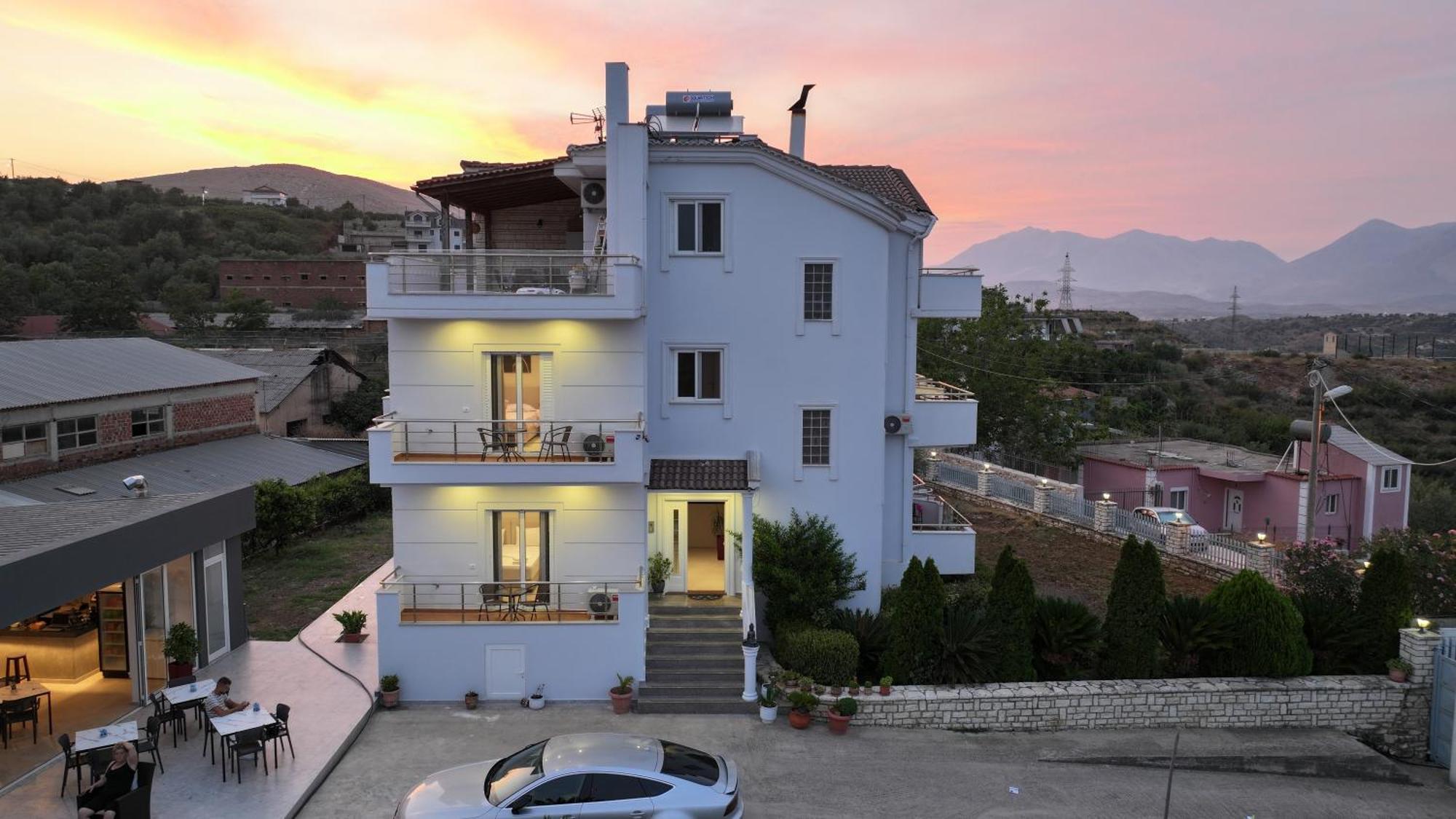 Villa Serenity ซารานเดอ ภายนอก รูปภาพ