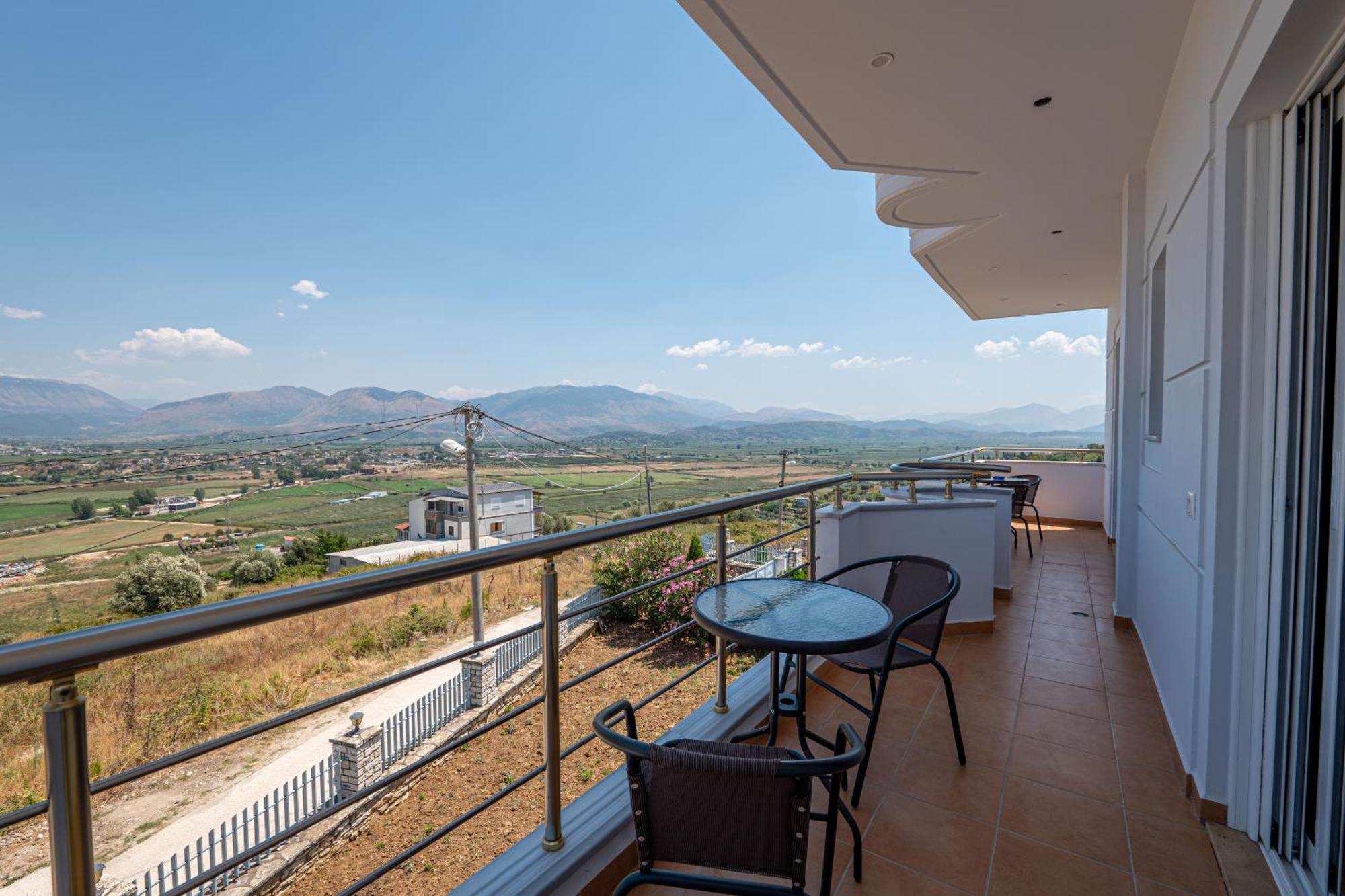 Villa Serenity ซารานเดอ ภายนอก รูปภาพ