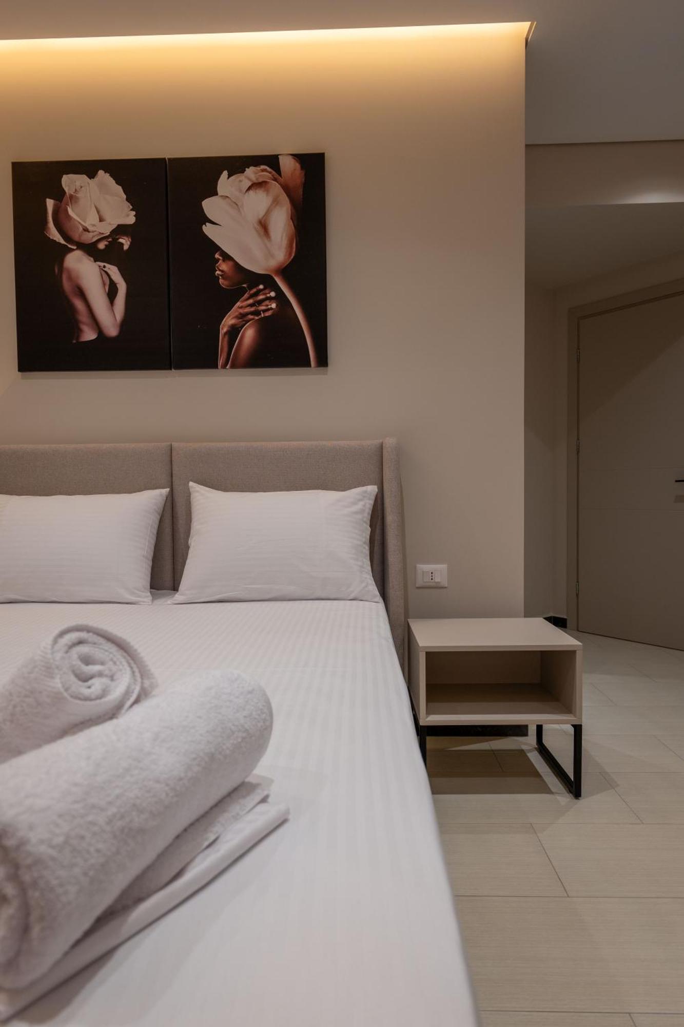 Villa Serenity ซารานเดอ ภายนอก รูปภาพ