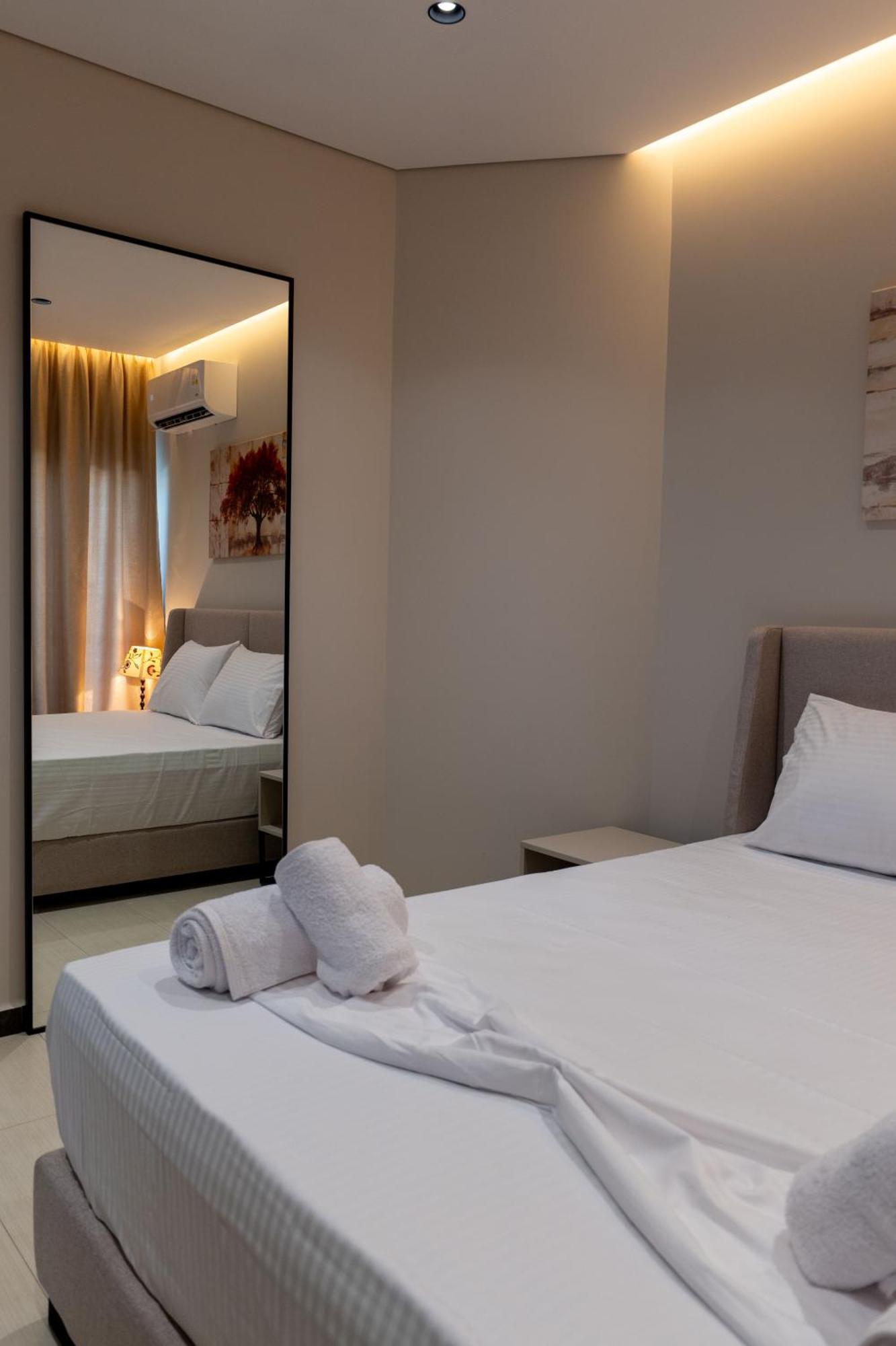 Villa Serenity ซารานเดอ ภายนอก รูปภาพ