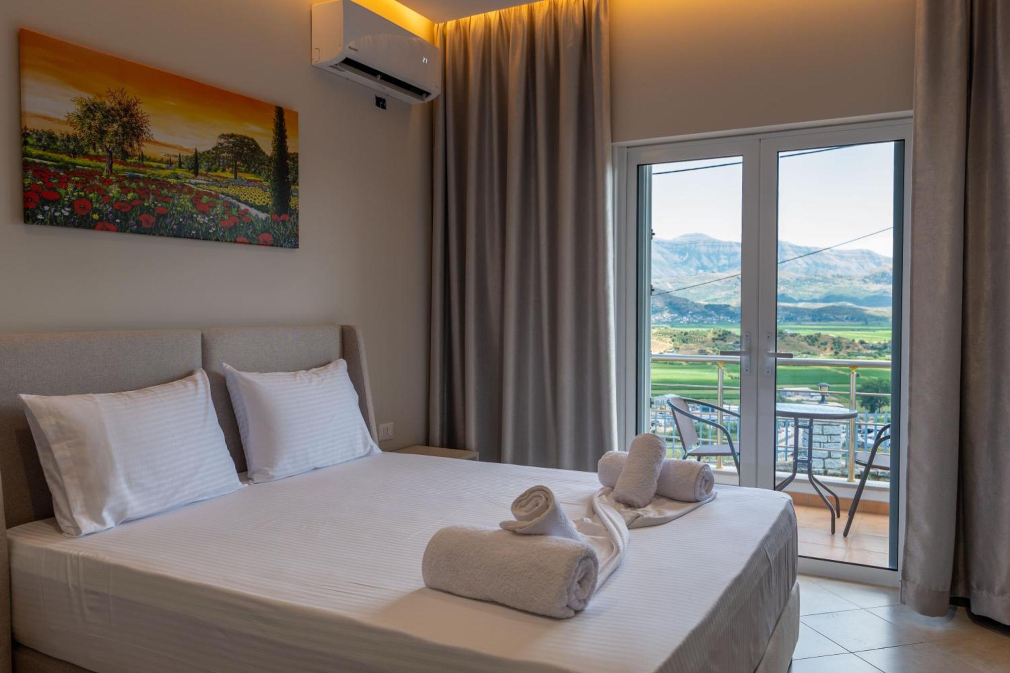Villa Serenity ซารานเดอ ภายนอก รูปภาพ