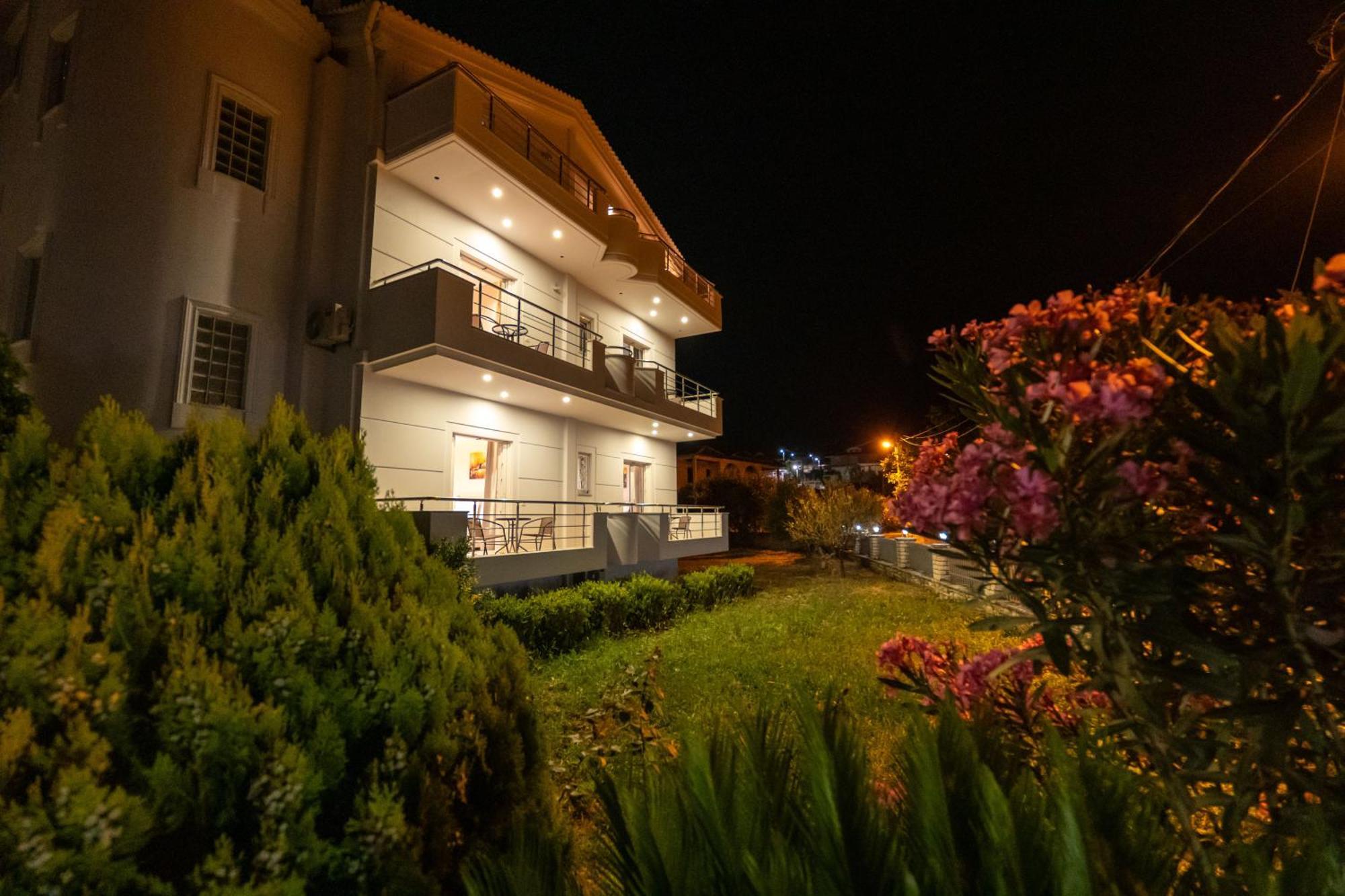 Villa Serenity ซารานเดอ ภายนอก รูปภาพ